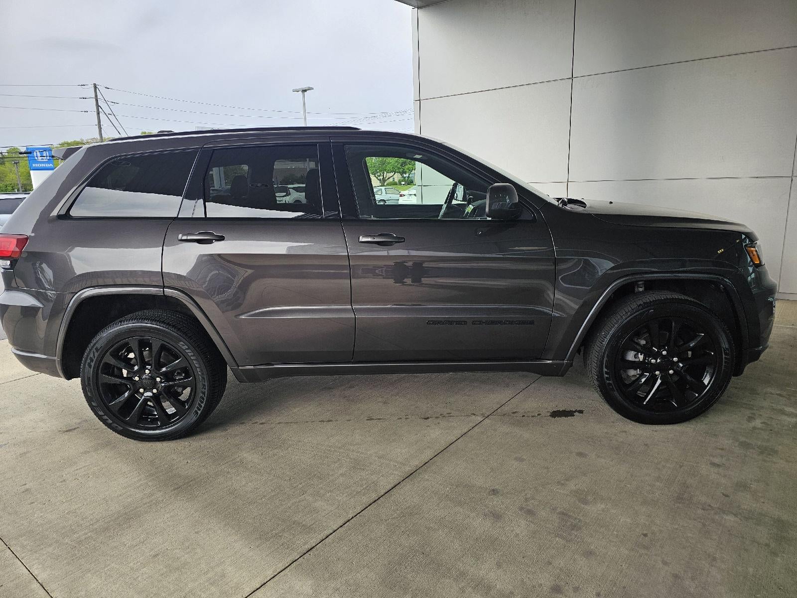 2020 Jeep Grand Cherokee Altitude