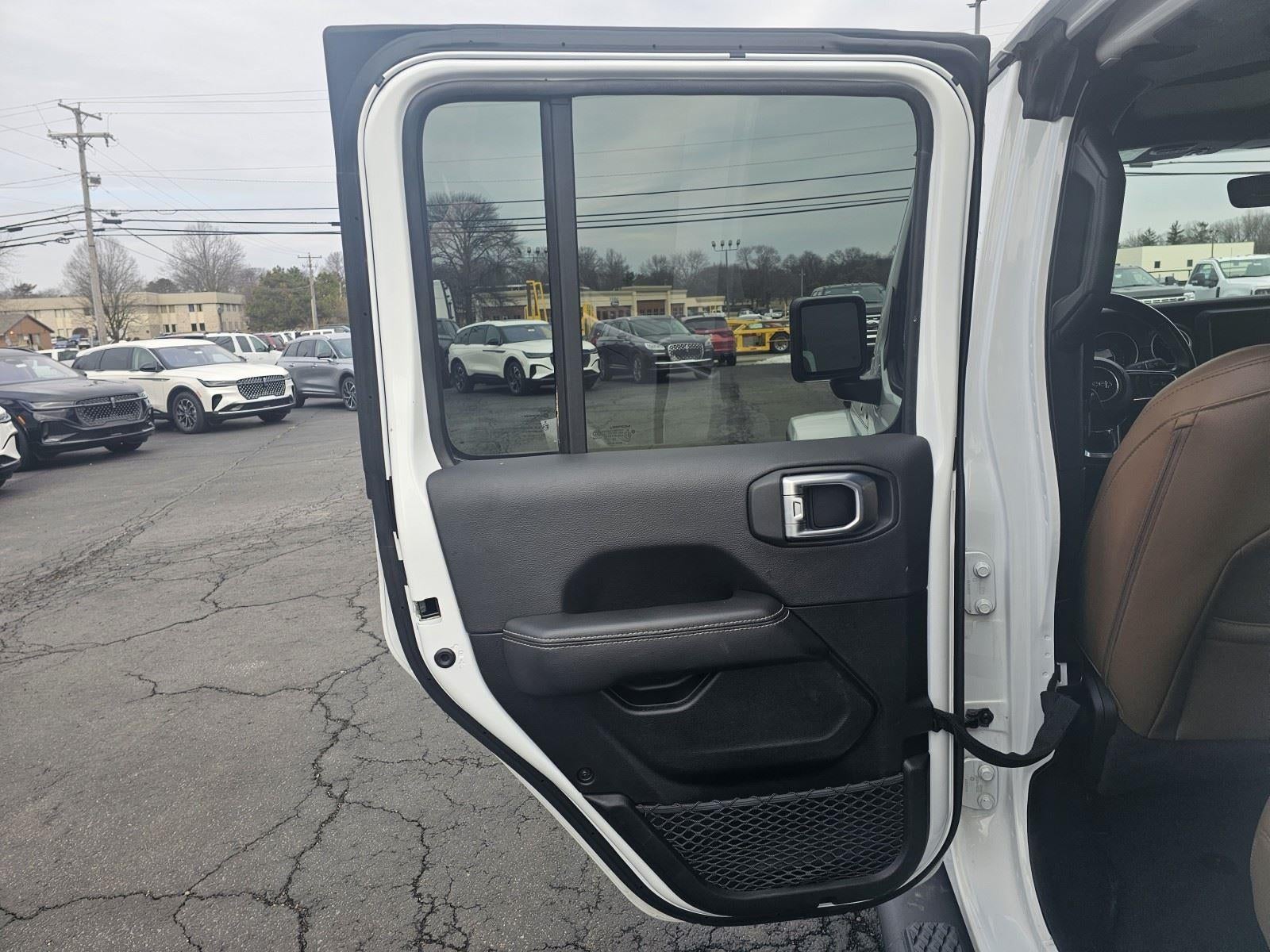 2023 Jeep Gladiator Overland