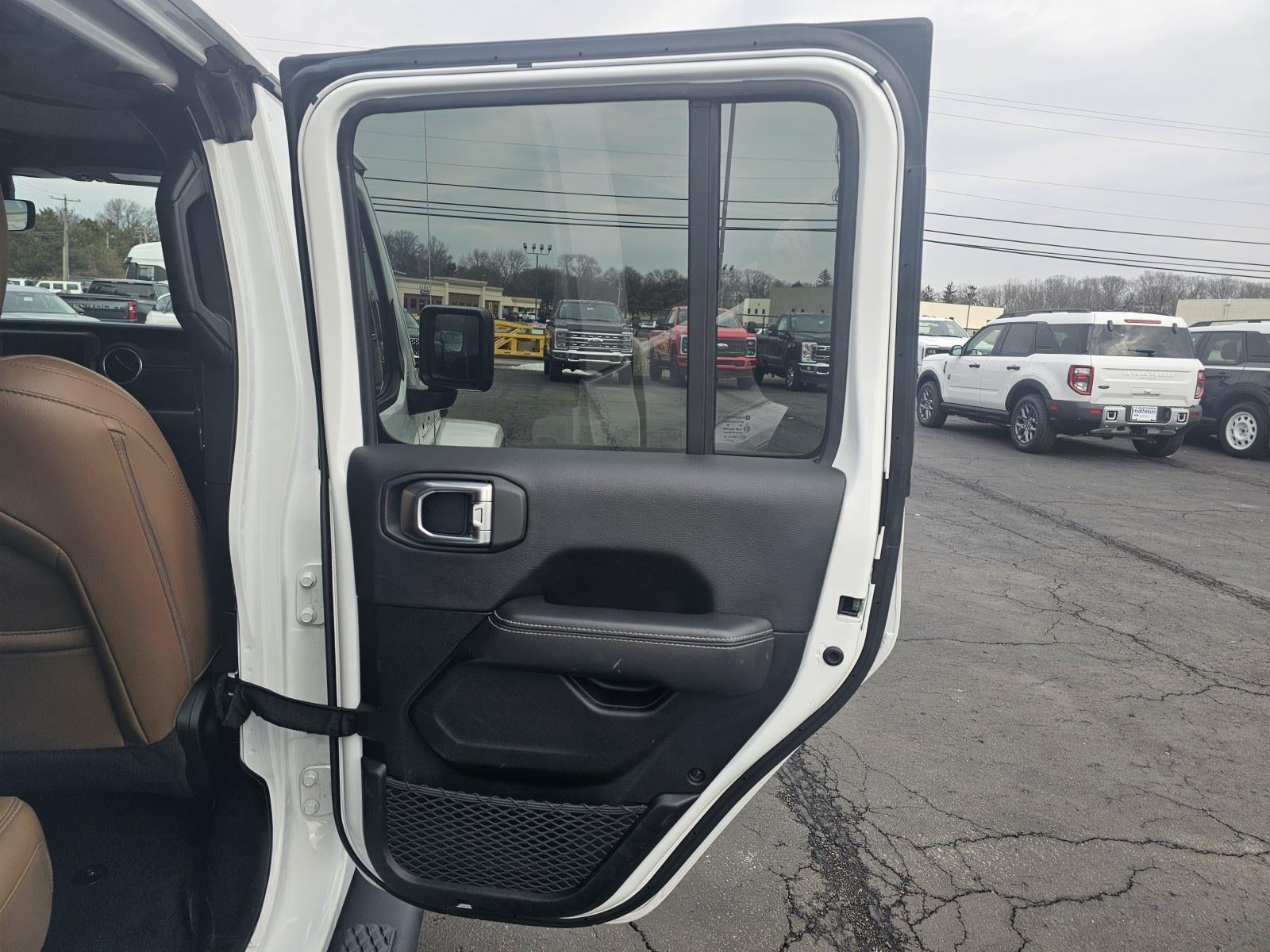 2023 Jeep Gladiator Overland