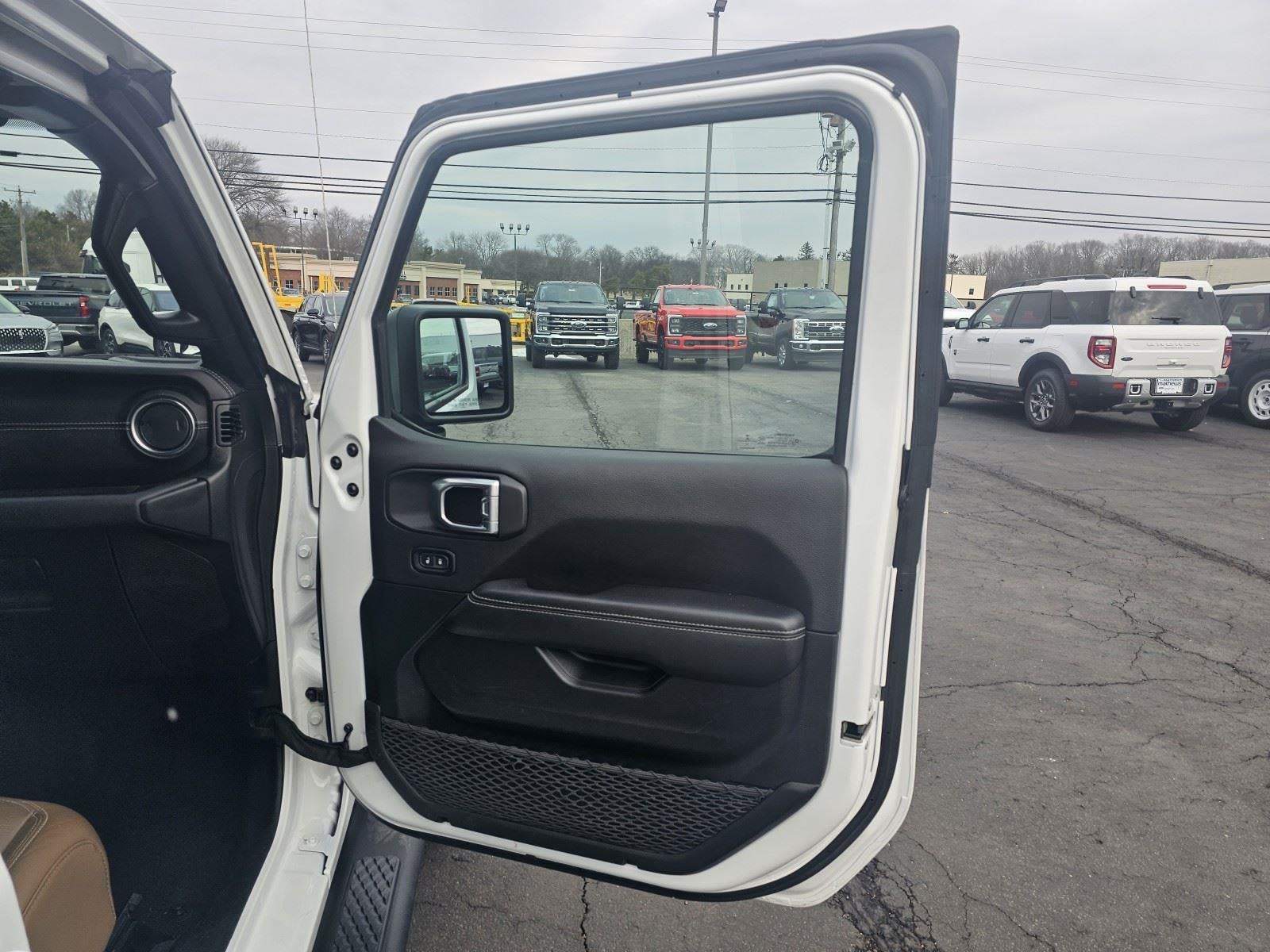 2023 Jeep Gladiator Overland