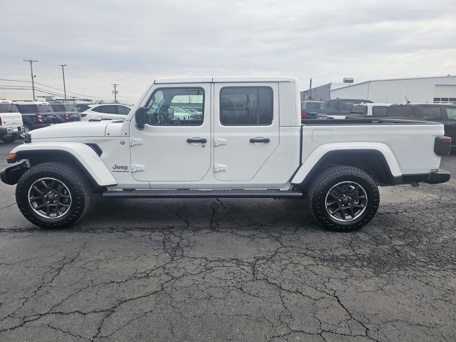 2023 Jeep Gladiator Overland