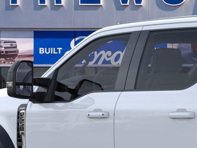 2026 Ford Super Duty F-550 Drw LARIAT