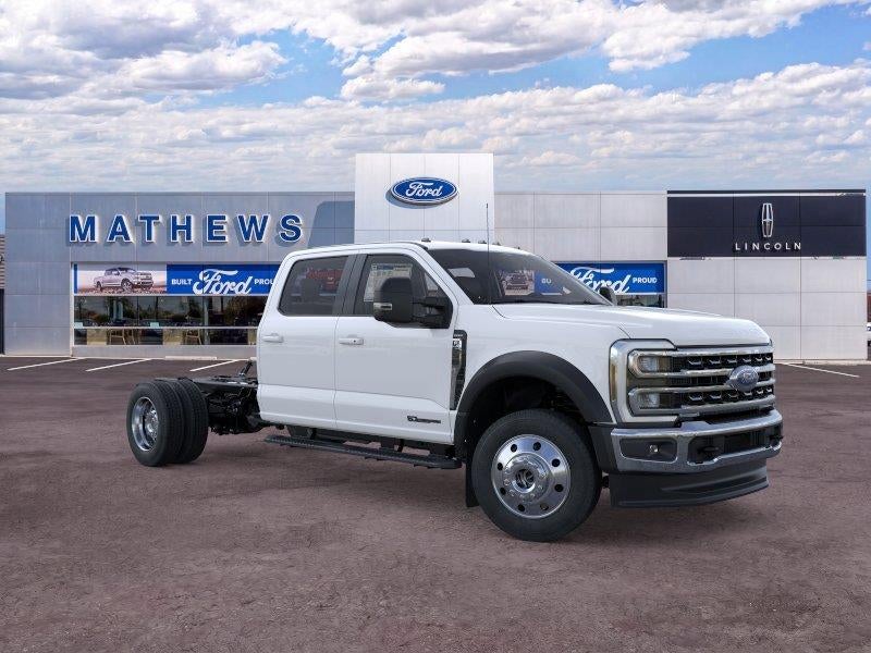 2026 Ford Super Duty F-550 Drw LARIAT