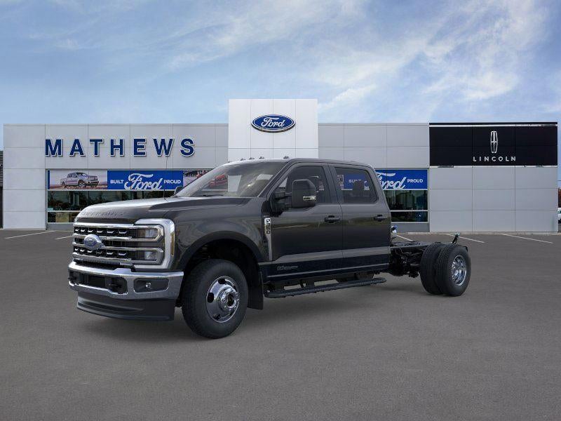 2026 Ford Super Duty F-350 Lariat