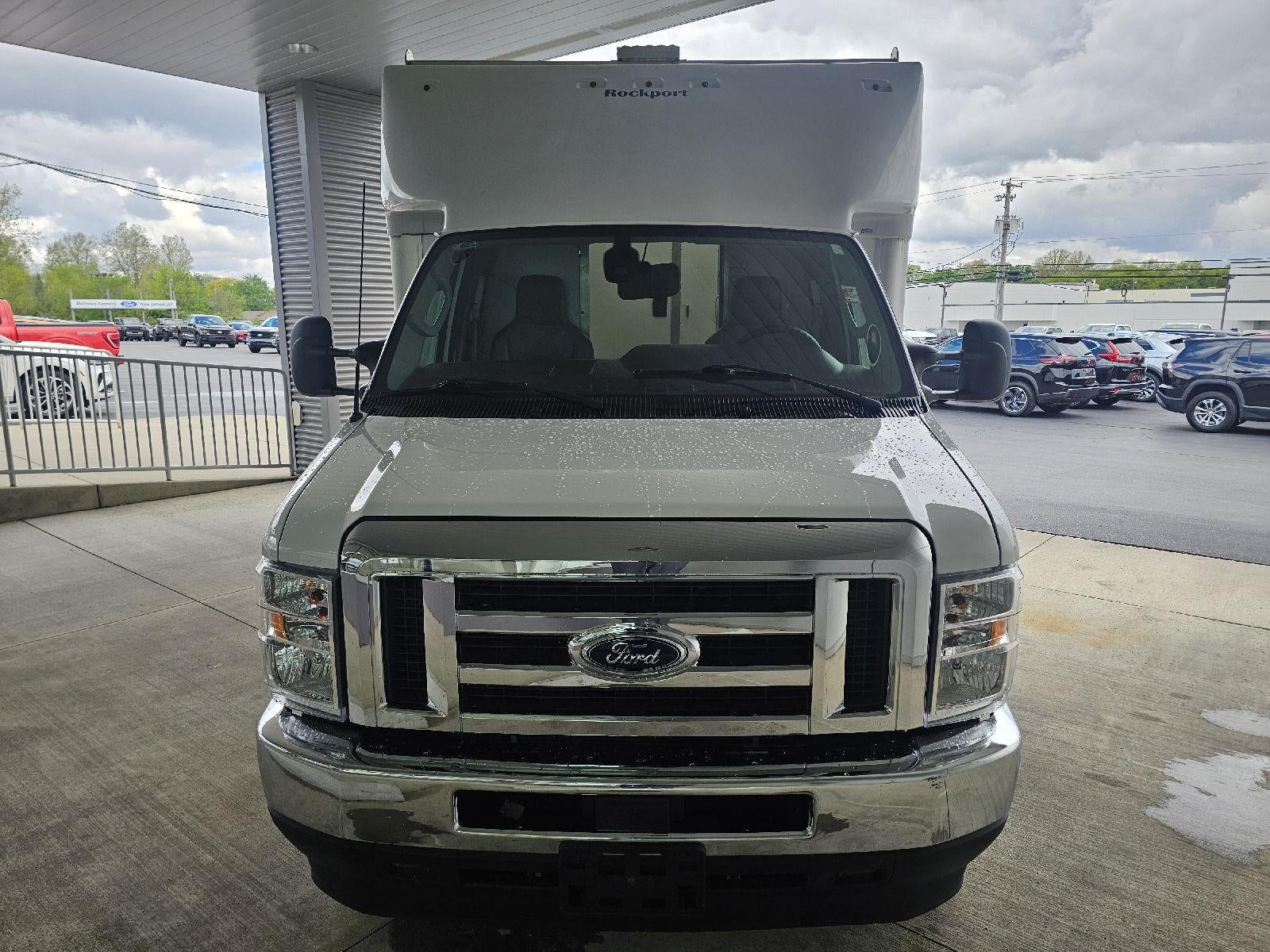 2023 Ford E-Series Cutaway CUTWY