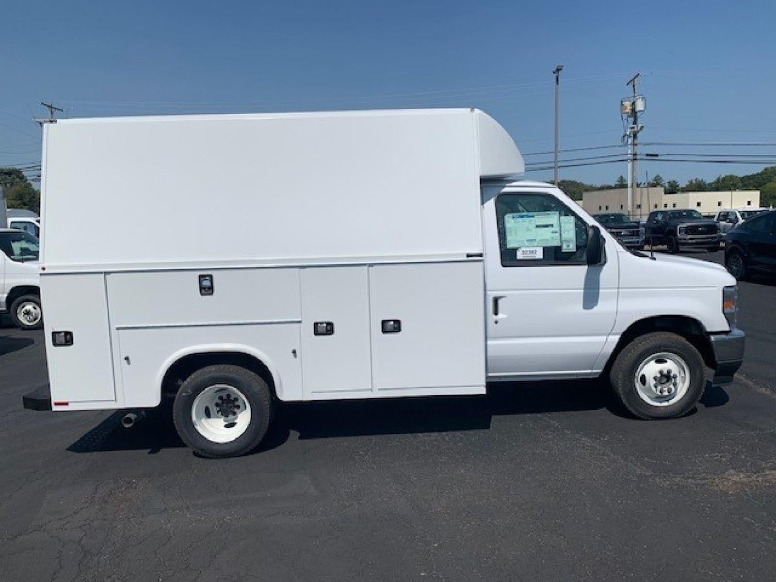 2025 Ford E350 BASE