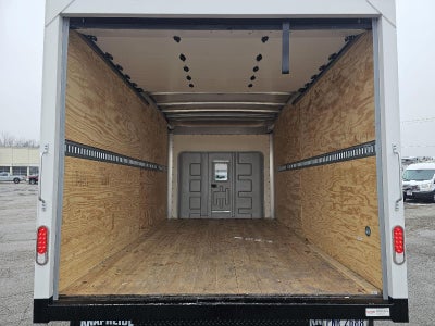 2024 Ford E-Series Cutaway Base