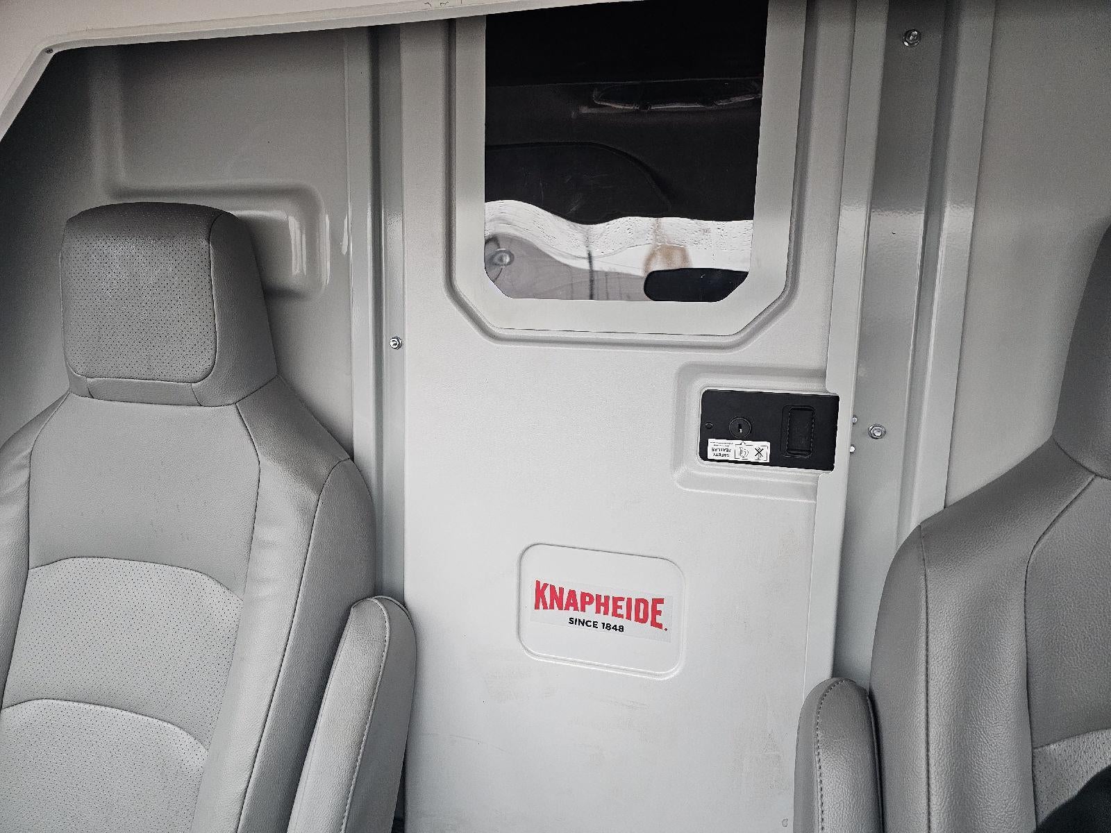 2024 Ford E-Series Cutaway Base