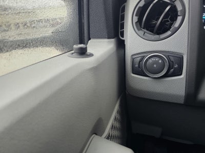 2024 Ford E-Series Cutaway Base