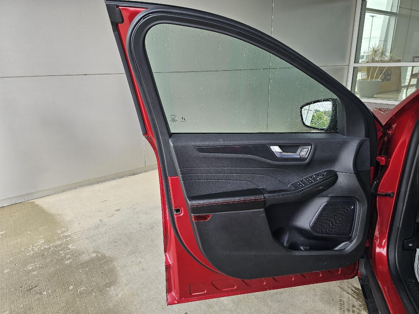 2024 Ford ESCAPE STLINE