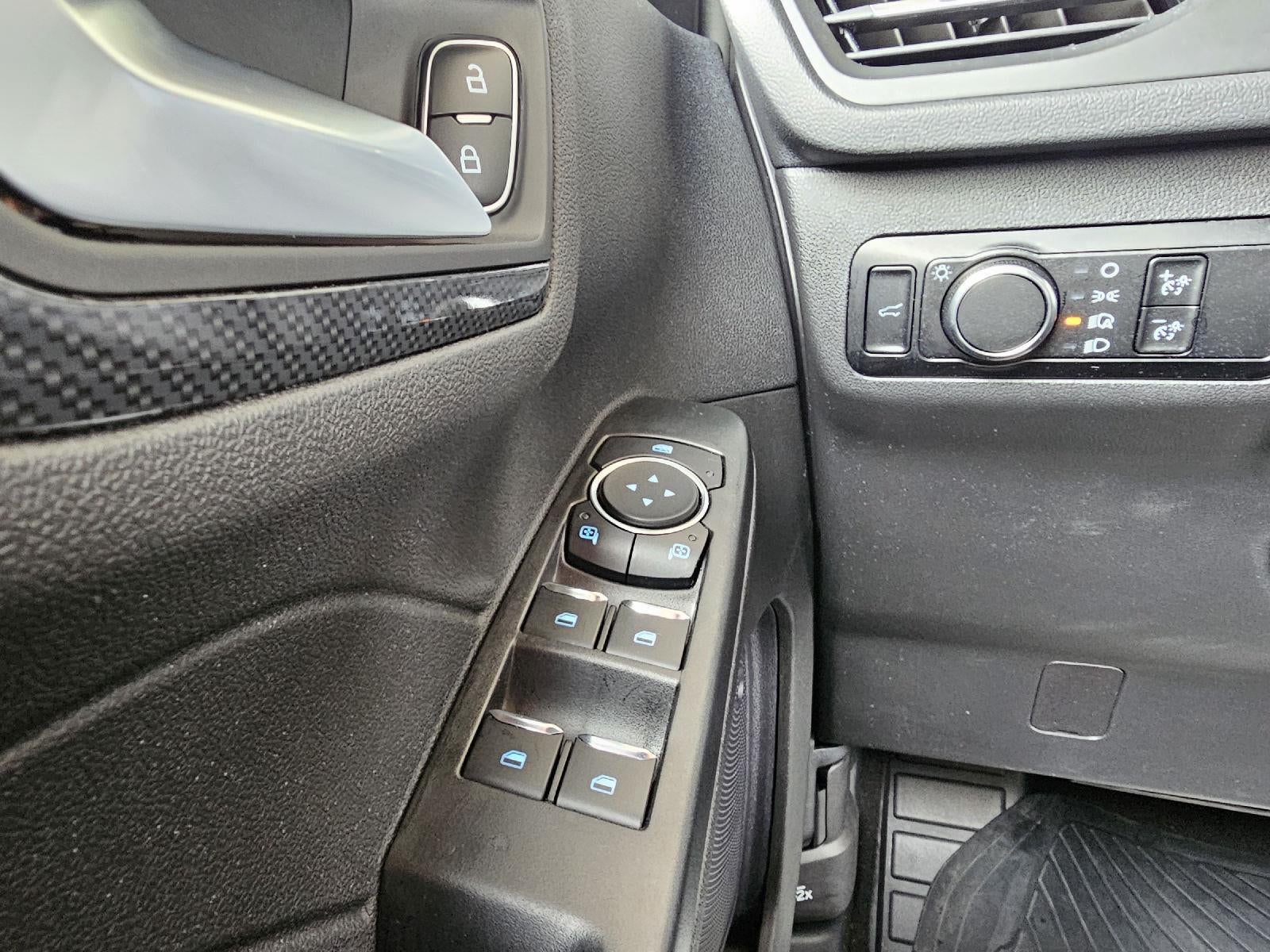 2024 Ford ESCAPE STLINE