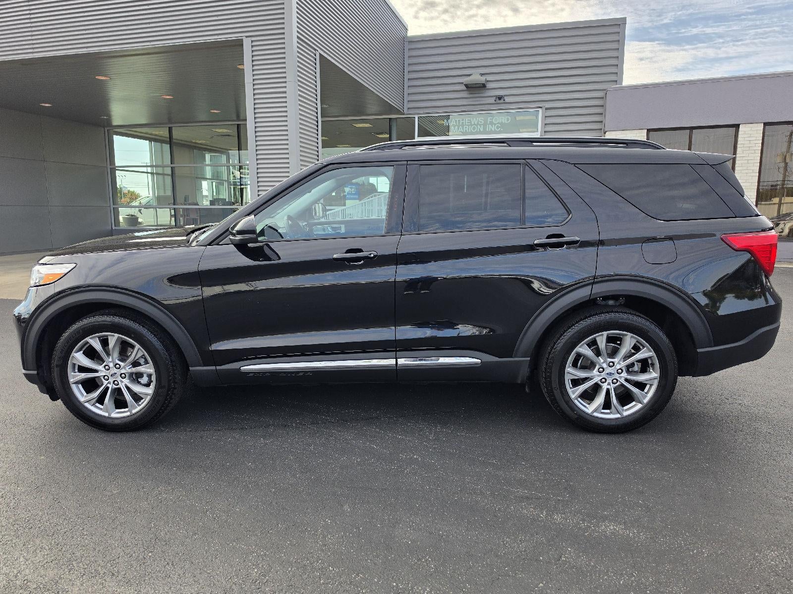 2024 Ford Explorer XLT