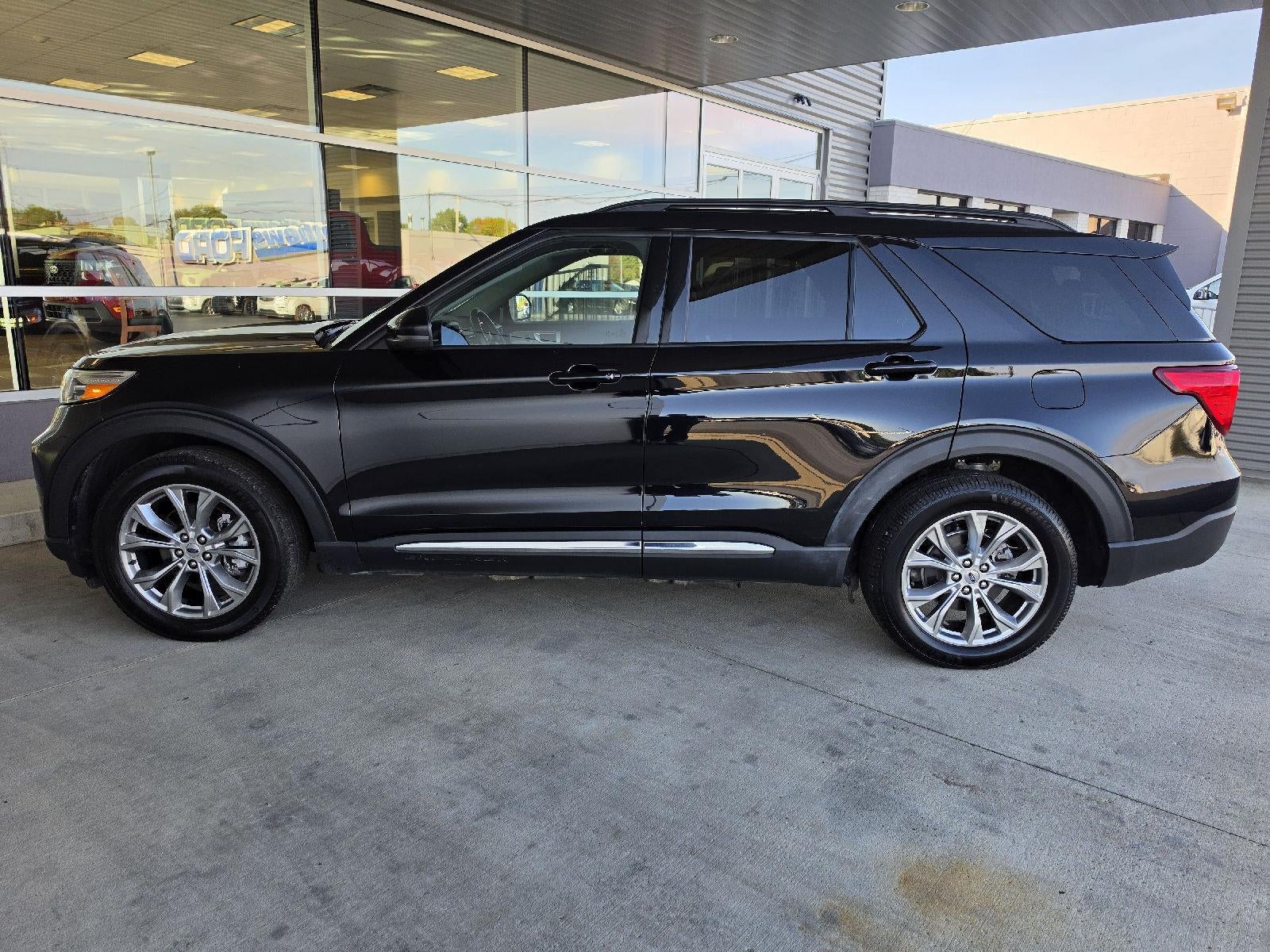2024 Ford EXPLORER XLT