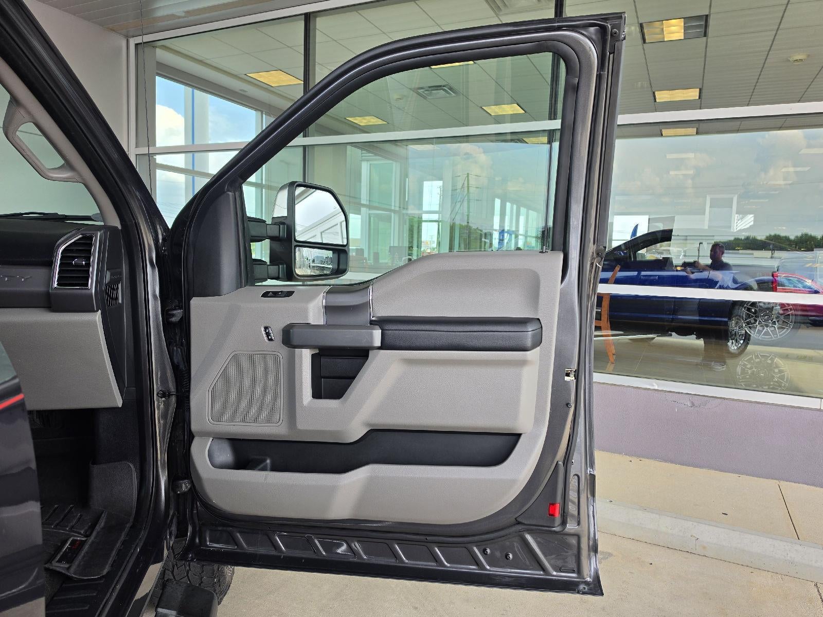 2017 Ford Super Duty F-250 SRW XLT