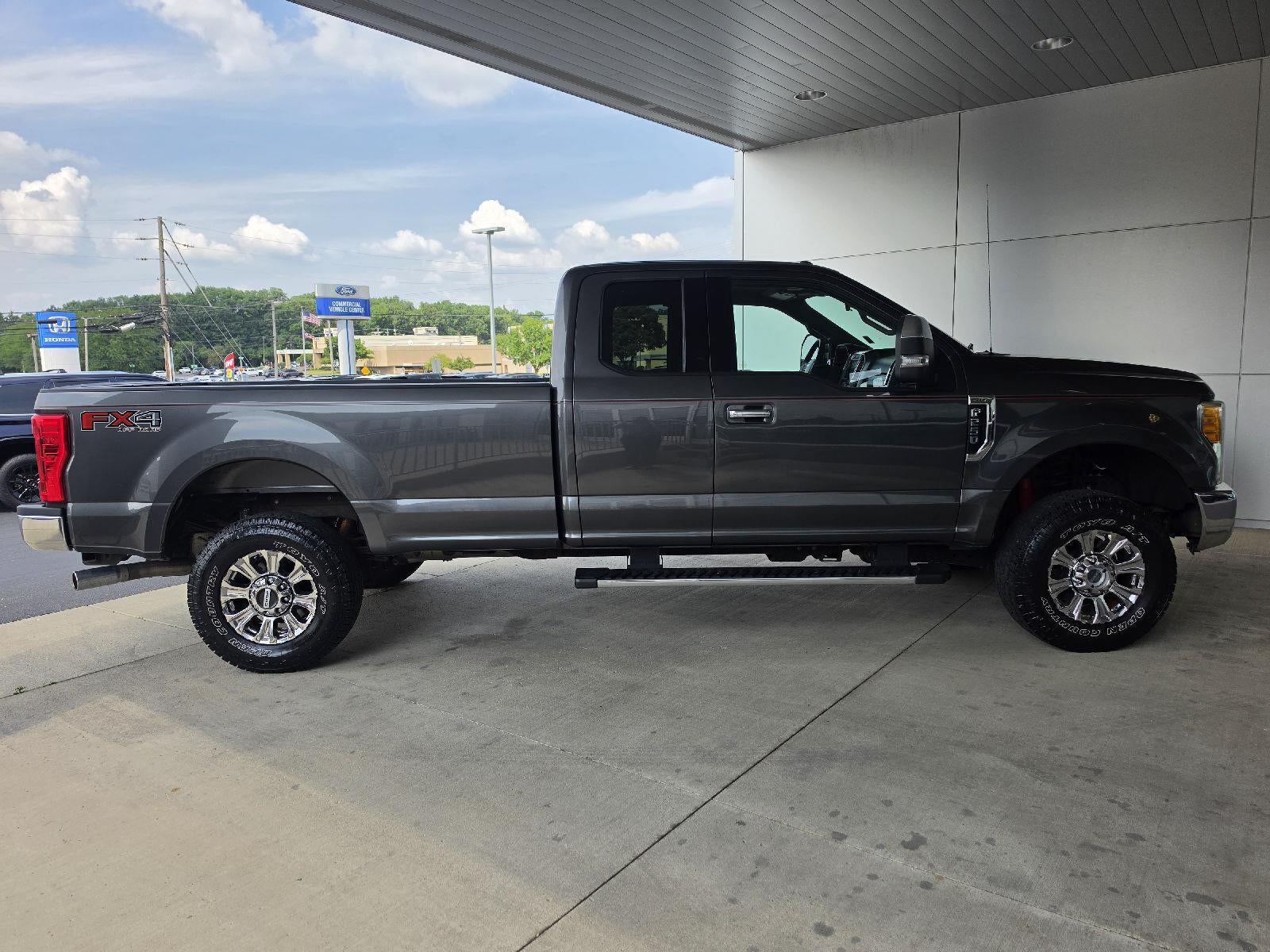 2017 Ford Super Duty F-250 SRW XLT