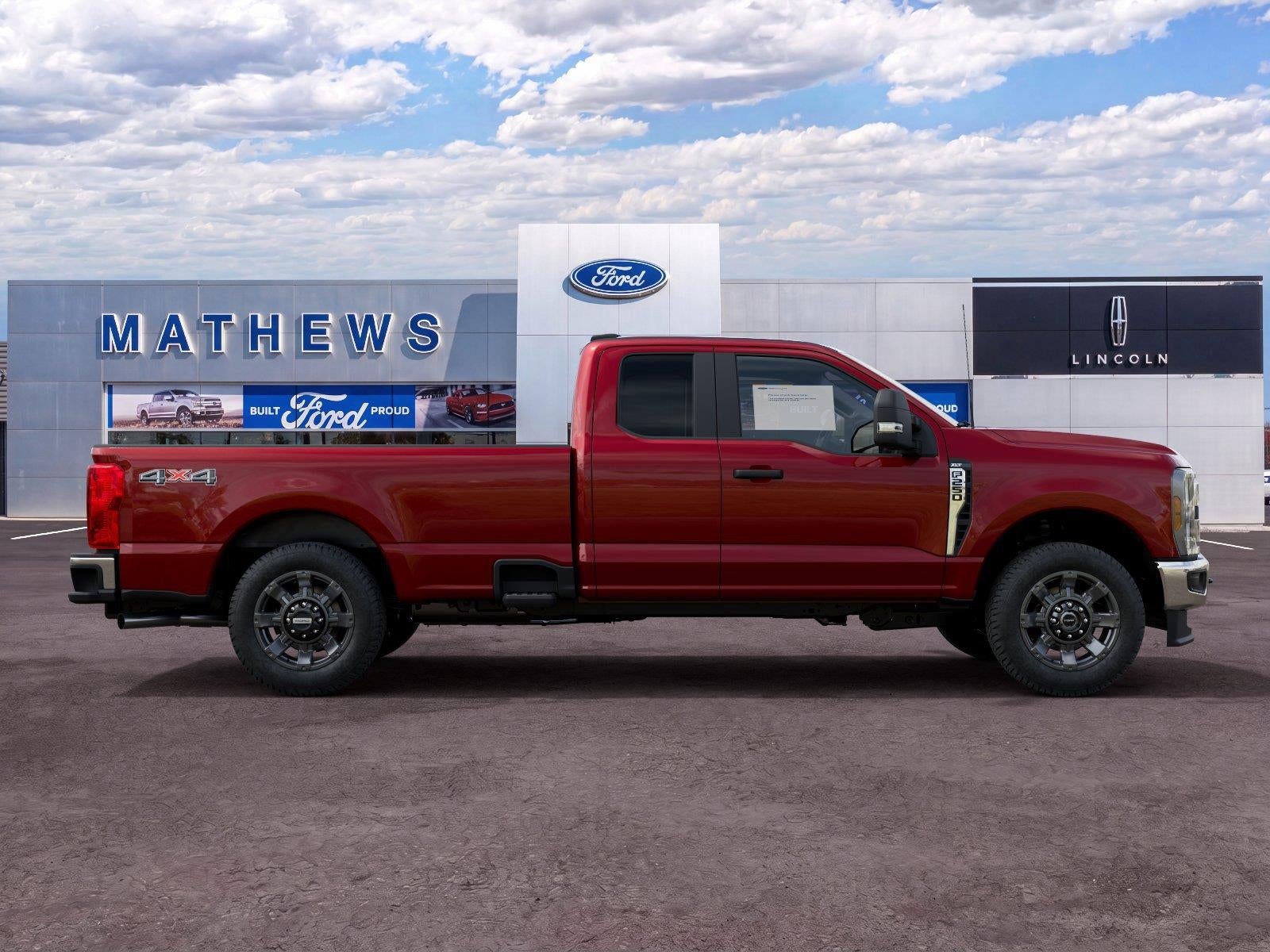 2027 Ford Super Duty F-250 XLT