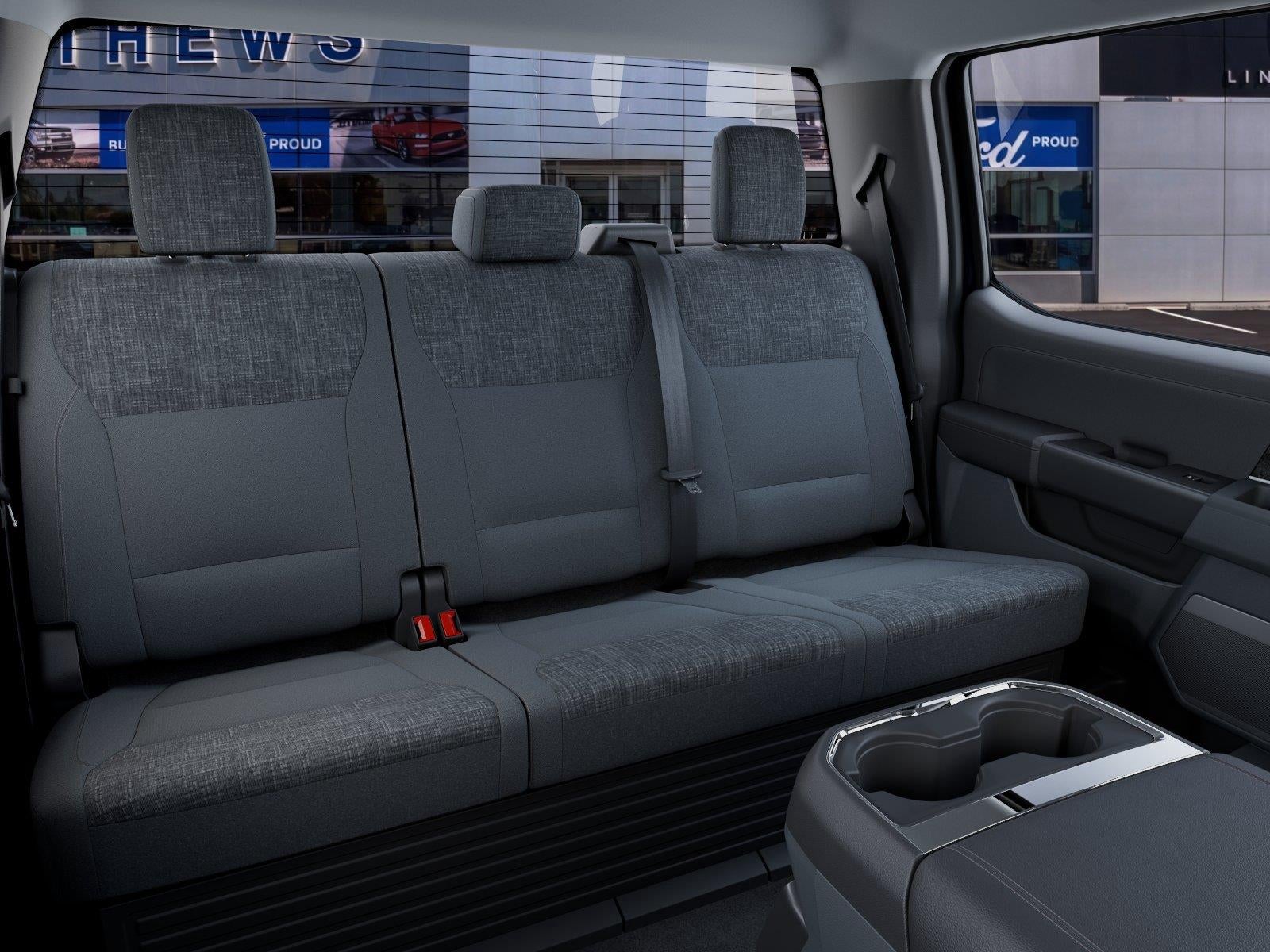 2027 Ford Super Duty F-350 XLT