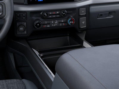 2027 Ford Super Duty F-350 XLT