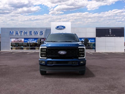 2027 Ford Super Duty F-350 XLT