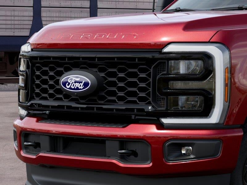 2027 Ford Super Duty F-350 XLT