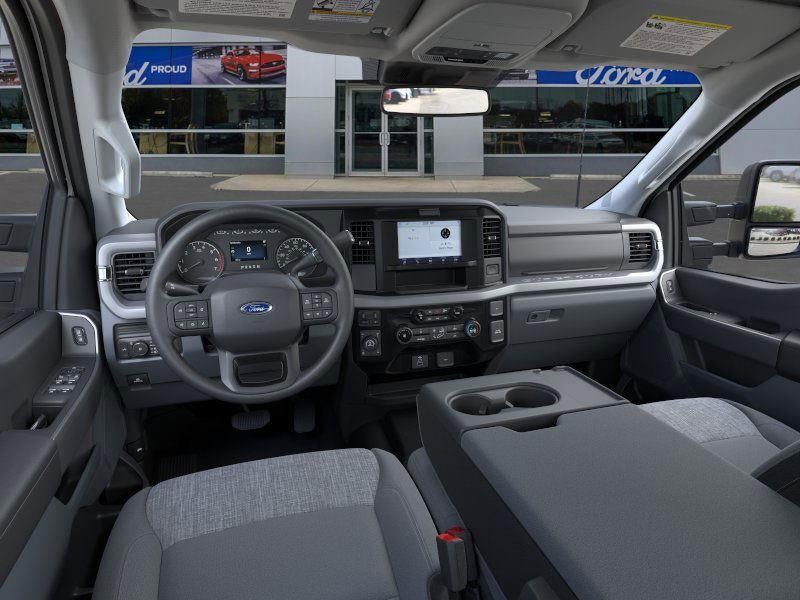 2025 Ford F-350 Super Duty XLT