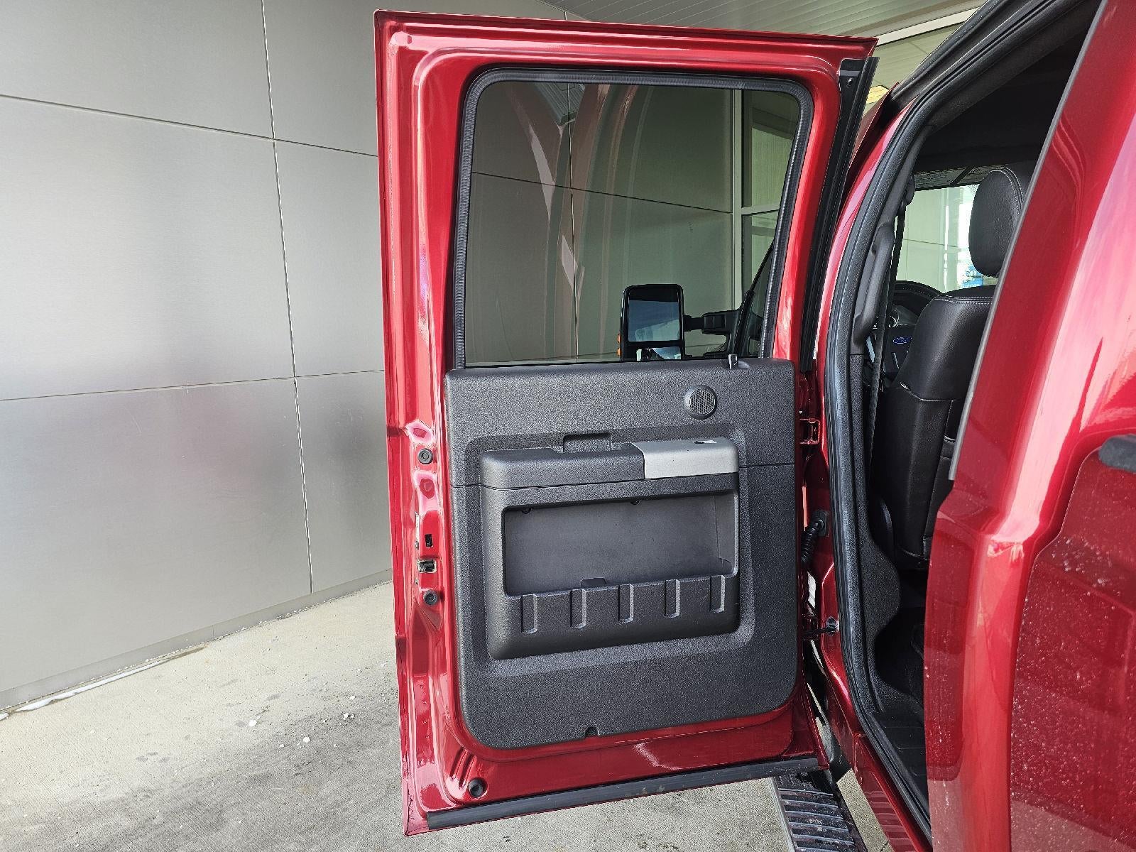 2015 Ford Super Duty F-350 SRW Lariat