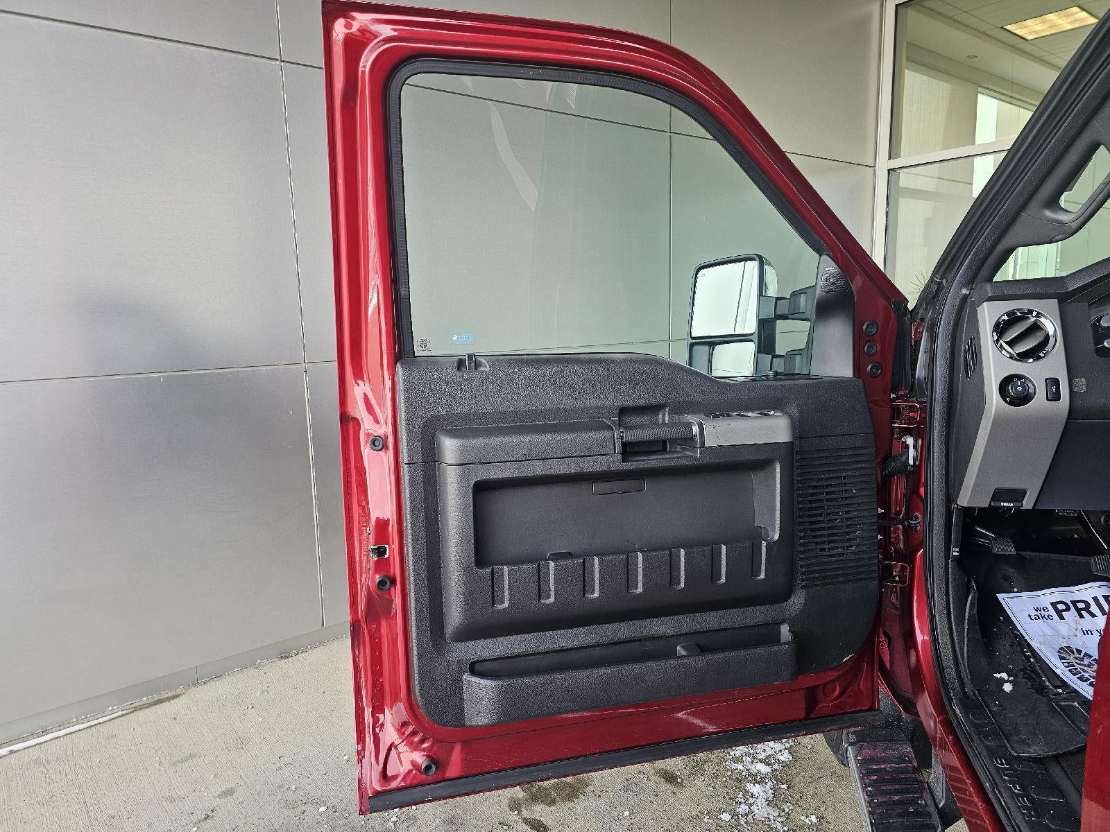 2015 Ford Super Duty F-350 SRW Lariat