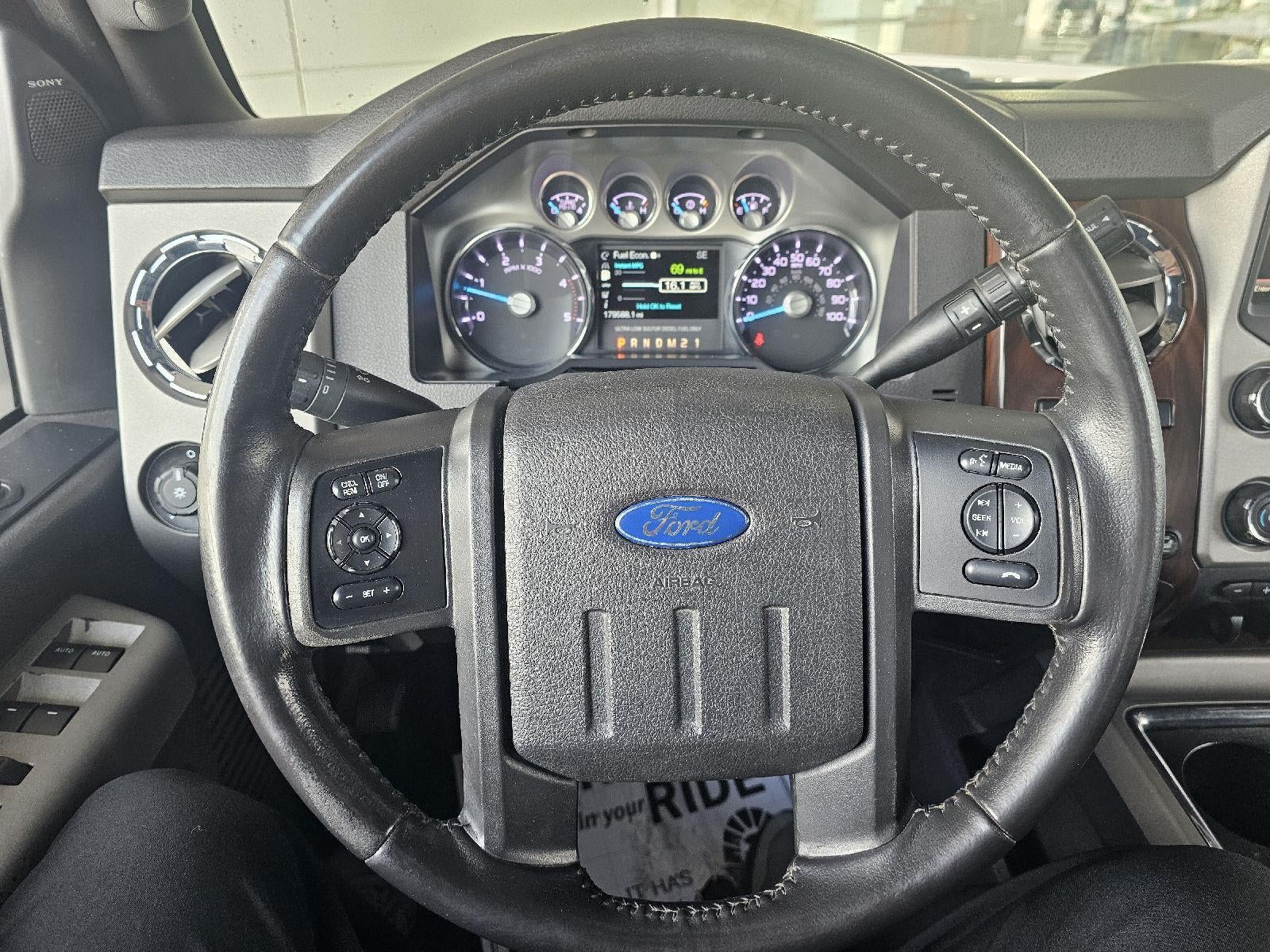 2015 Ford Super Duty F-350 SRW Lariat