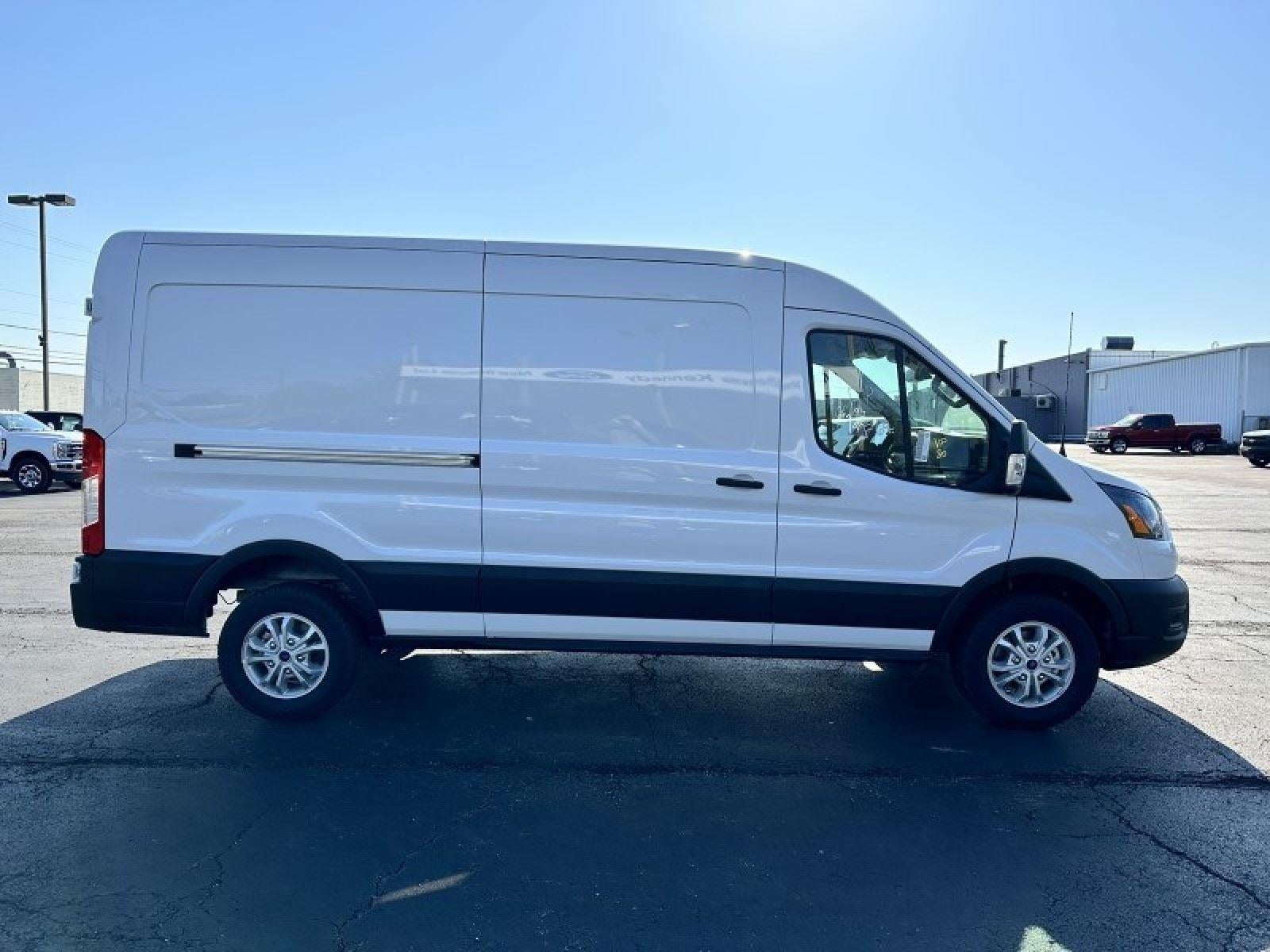 2023 Ford E-Transit 350