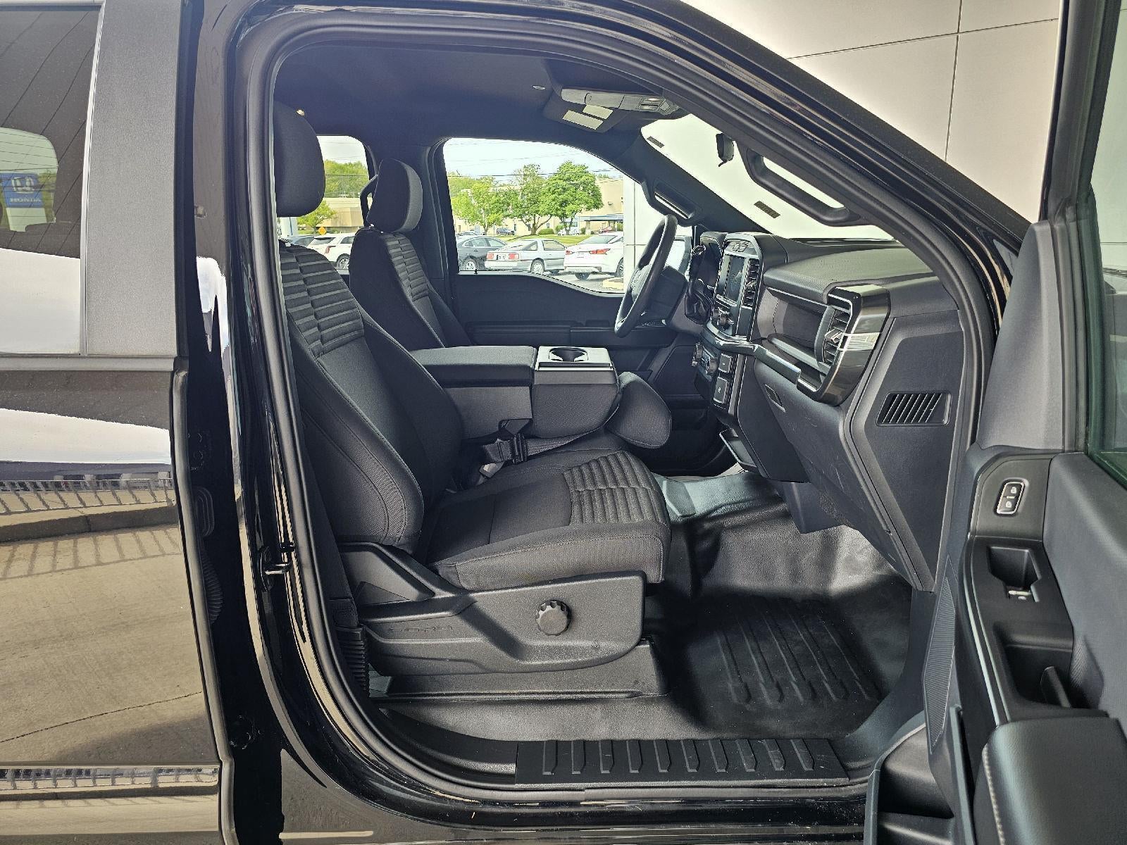 2023 Ford F-150 XL STX