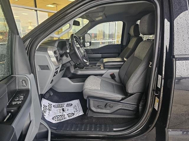 2022 Ford F-150 Base