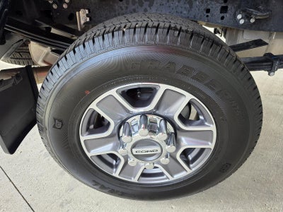 2025 Ford Super Duty F-350 XLT