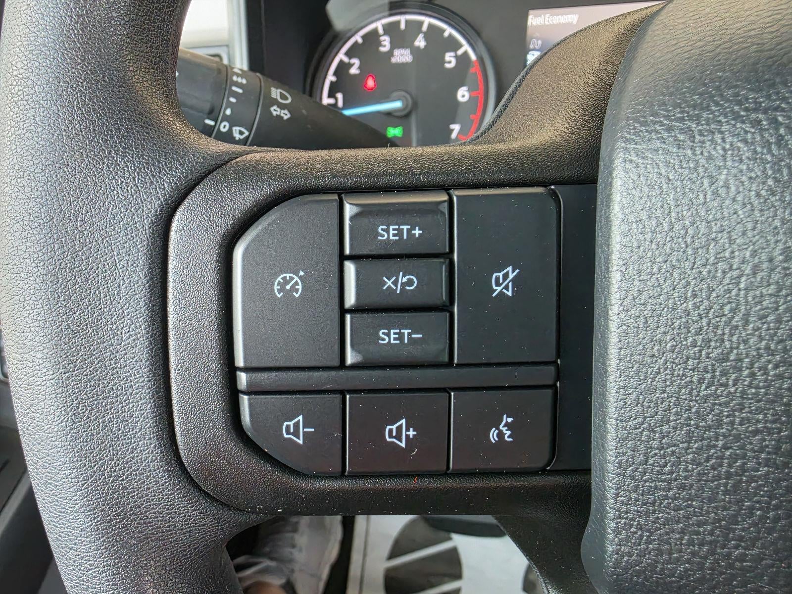2025 Ford Super Duty F-350 XLT