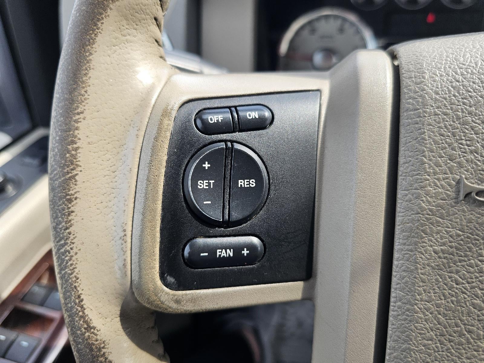 2008 Ford Super Duty F-350 DRW Lariat