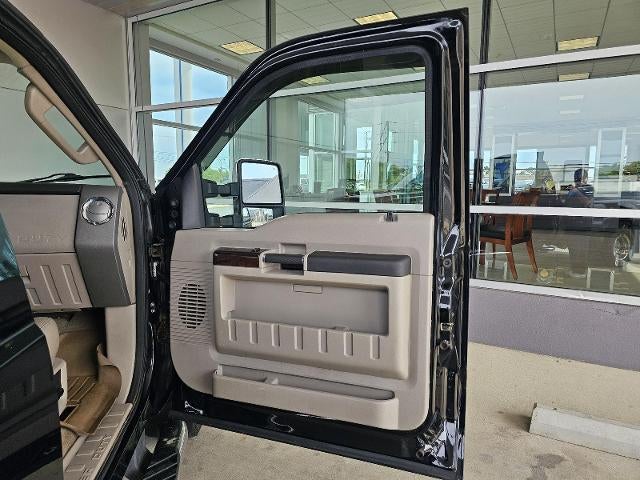 2008 Ford Super Duty F-350 DRW Lariat