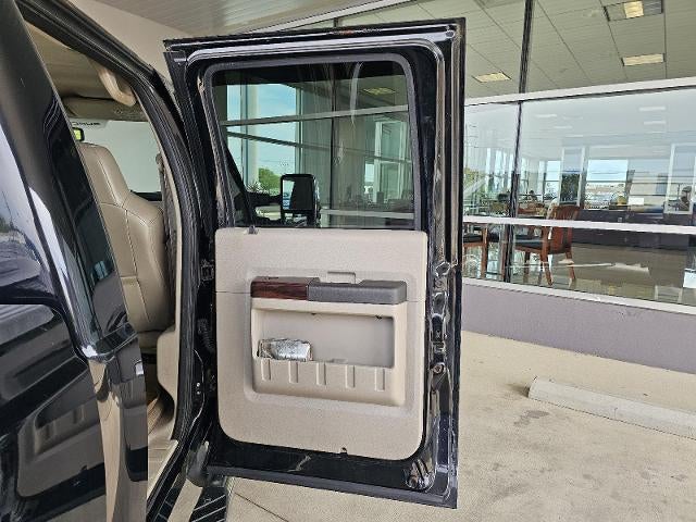 2008 Ford Super Duty F-350 DRW Lariat