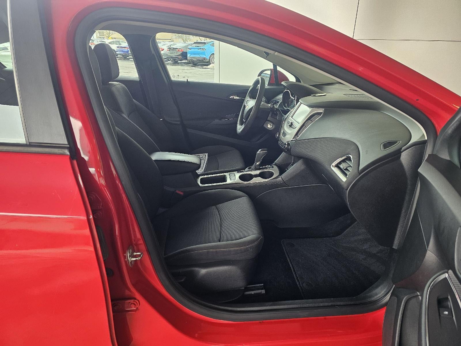 2017 Chevrolet CRUZE LS