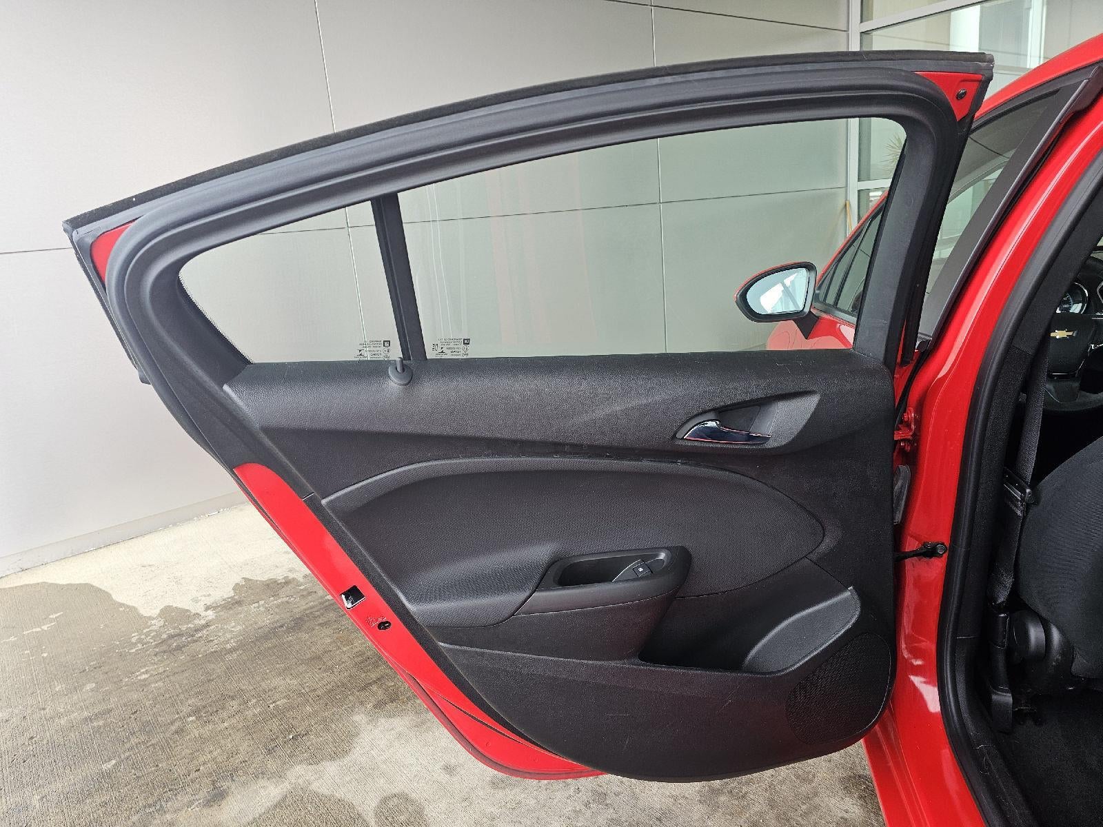 2017 Chevrolet CRUZE LS