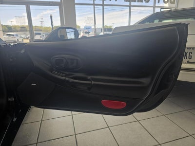 2001 Chevrolet Corvette Base