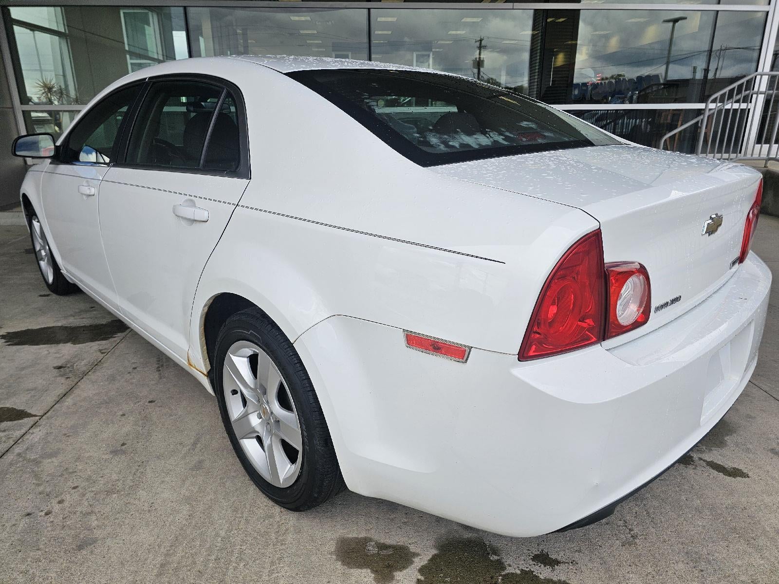 2011 Chevrolet Malibu LS w/1FL