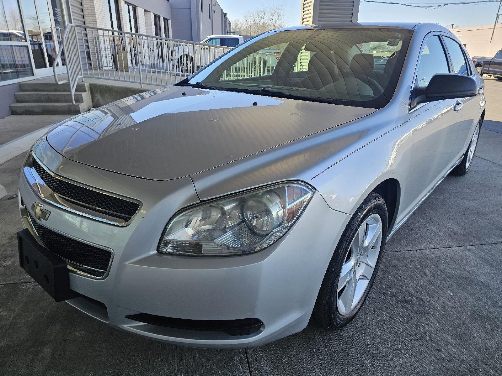 2011 Chevrolet Malibu LS w/1FL