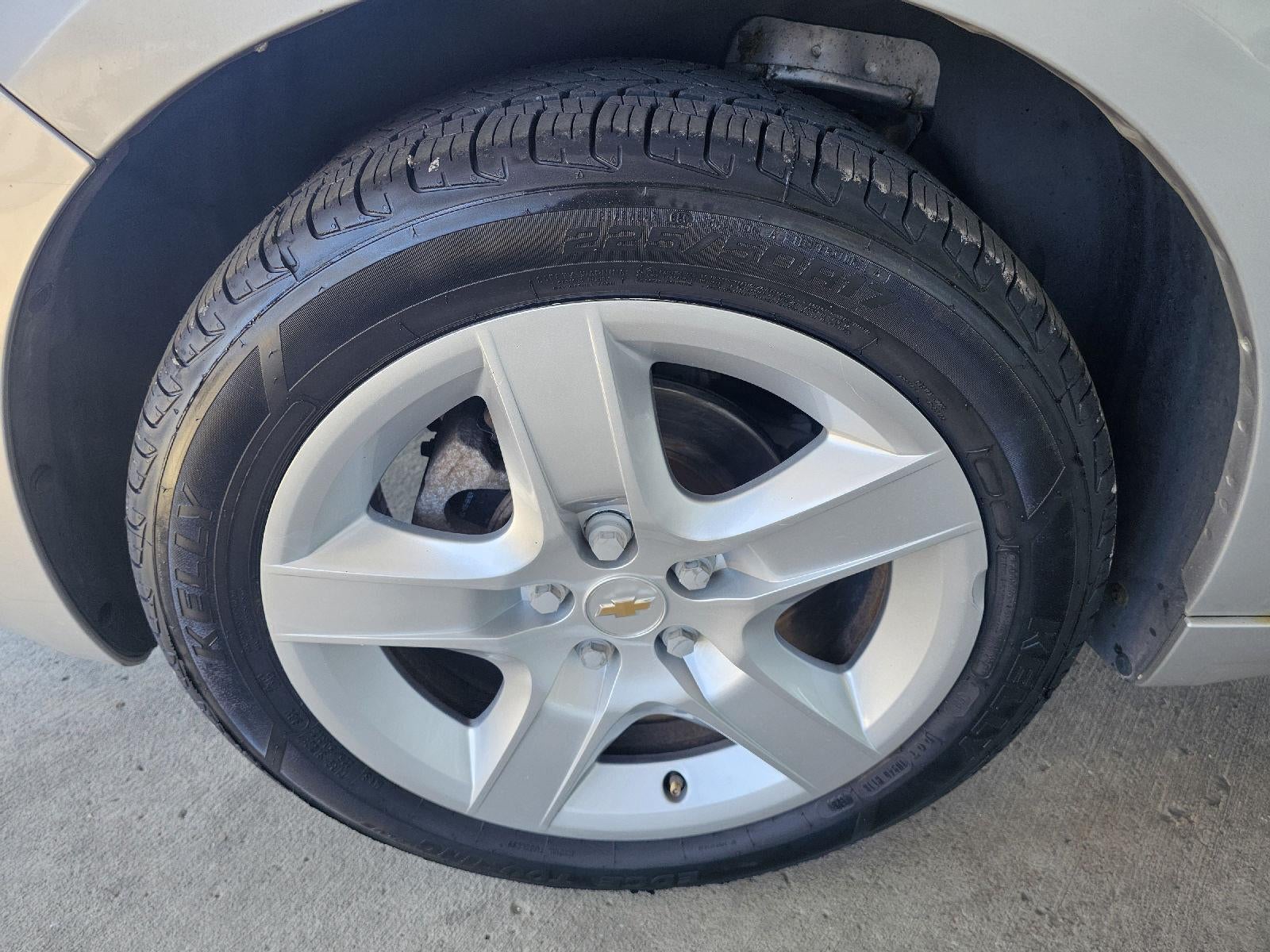 2011 Chevrolet Malibu LS w/1FL