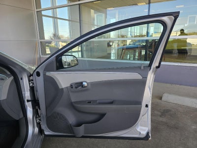 2011 Chevrolet Malibu LS w/1FL