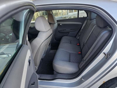 2011 Chevrolet Malibu LS w/1FL