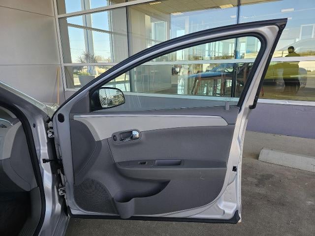 2011 Chevrolet Malibu LS w/1FL