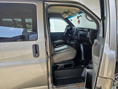 2012 Chevrolet Express Passenger 1LS