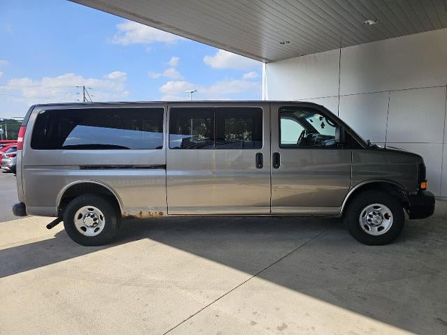 2012 Chevrolet Express Passenger 1LS