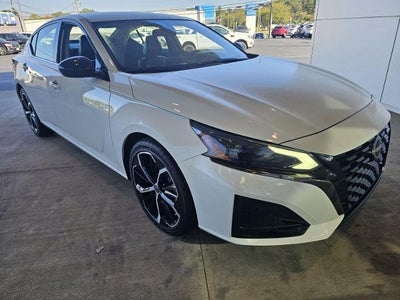 2023 Nissan Altima 2.5 SR