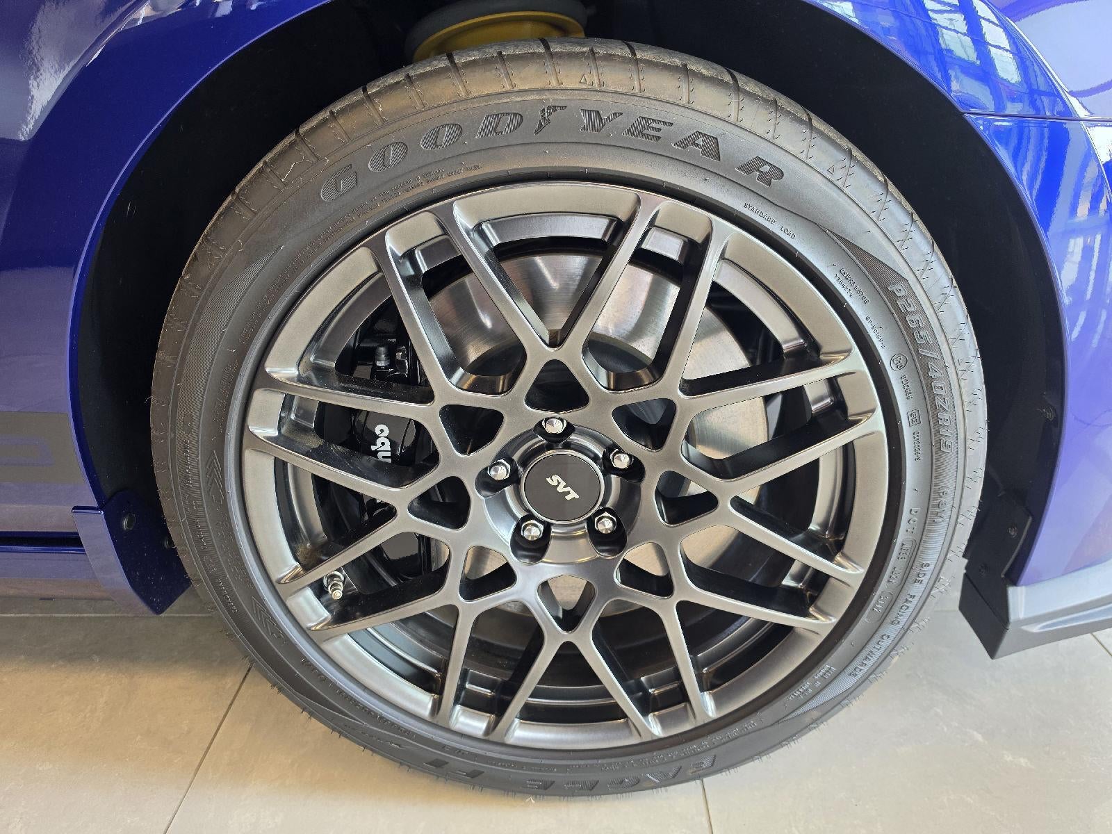 2013 Ford Shelby GT500 Base