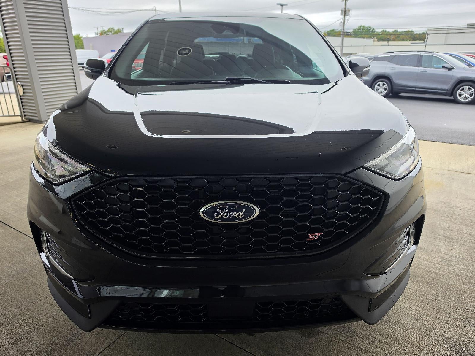 2021 Ford Edge ST